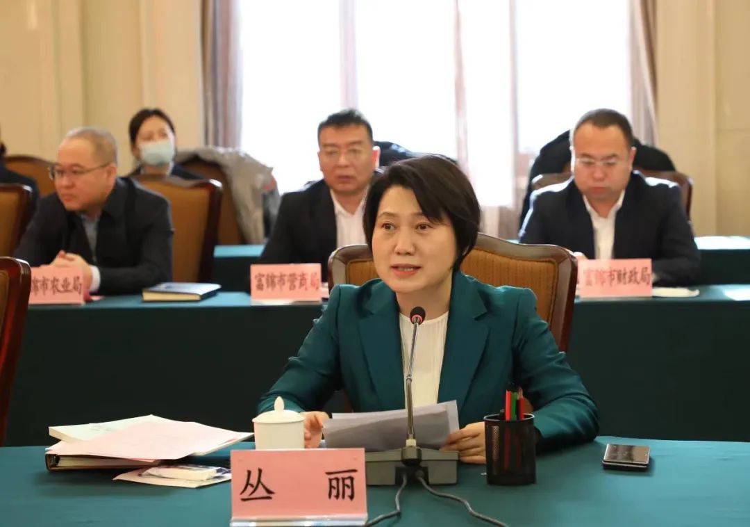 產(chǎn)業(yè)聯(lián)動促發(fā)展 合作共贏創(chuàng)未來 | 佳木斯市政府、富錦市政府與花花牛乳業(yè)集團(tuán)正式簽署戰(zhàn)略合作協(xié)議