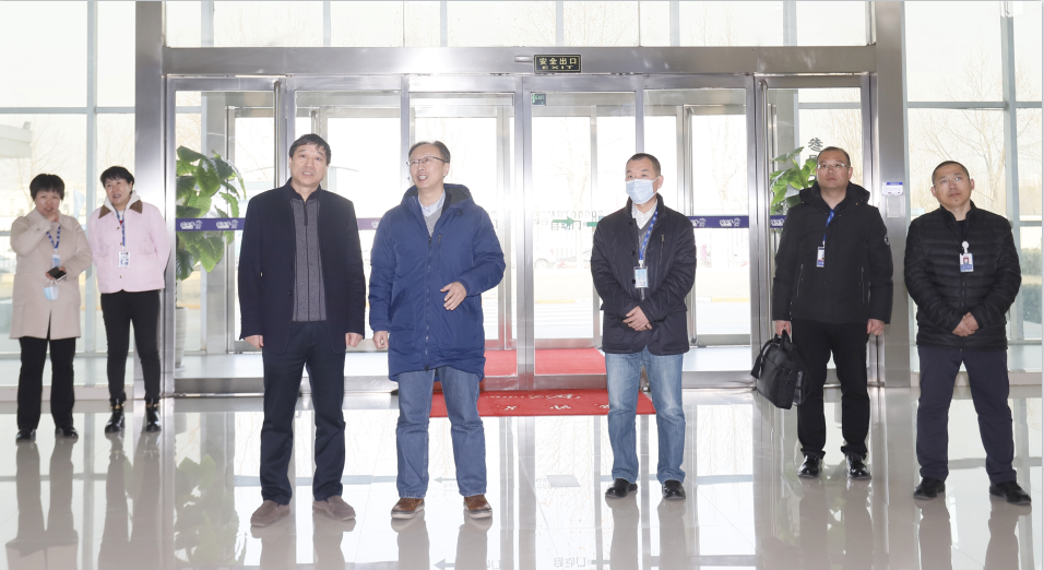 花花牛丨東北農(nóng)大食品學院院長、中原食品實驗室首席科學家姜毓君教授蒞臨花花牛乳業(yè)集團調研