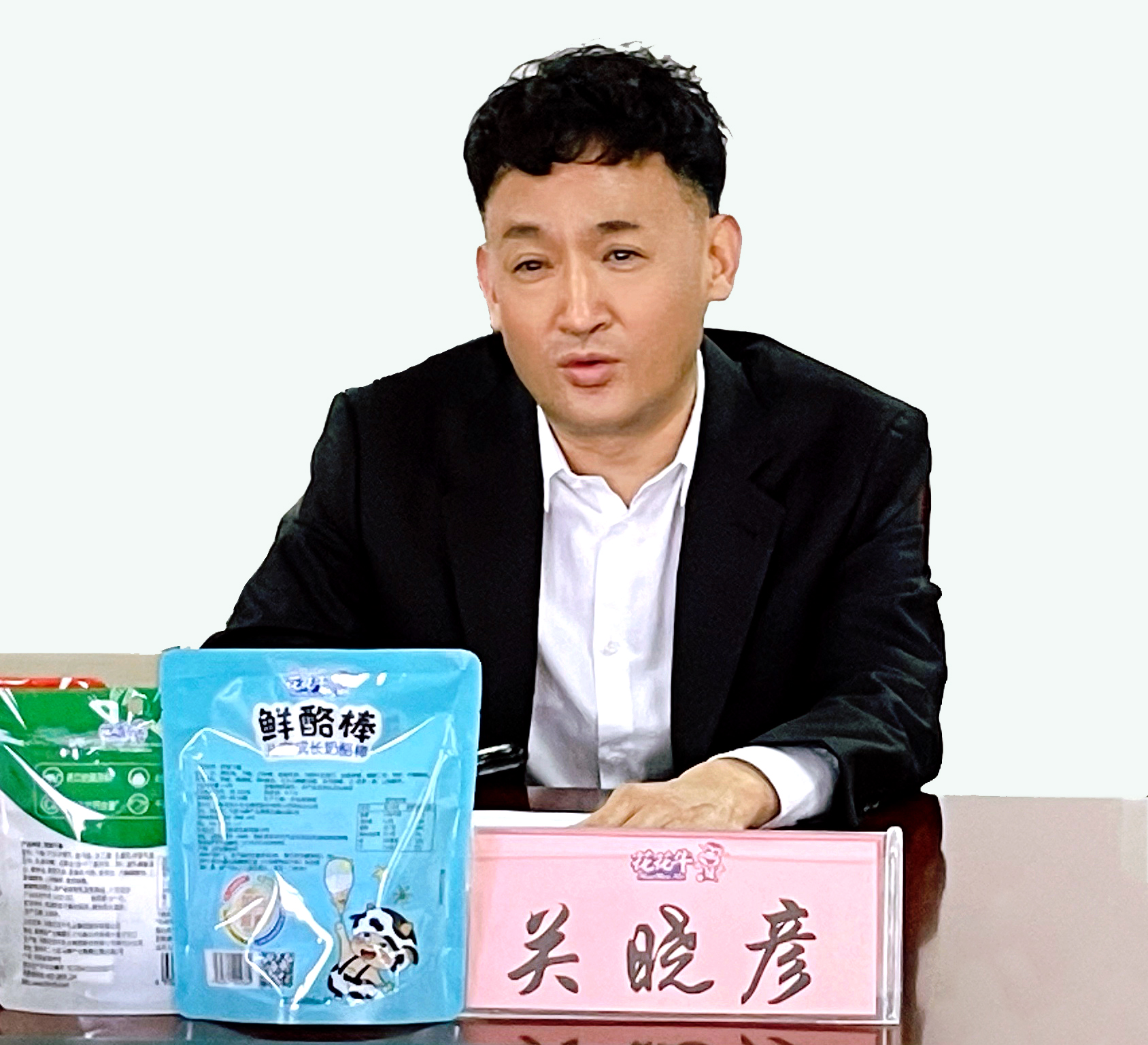 河南省委常委、副省長費(fèi)東斌蒞臨 花花牛乳業(yè)集團(tuán)調(diào)研