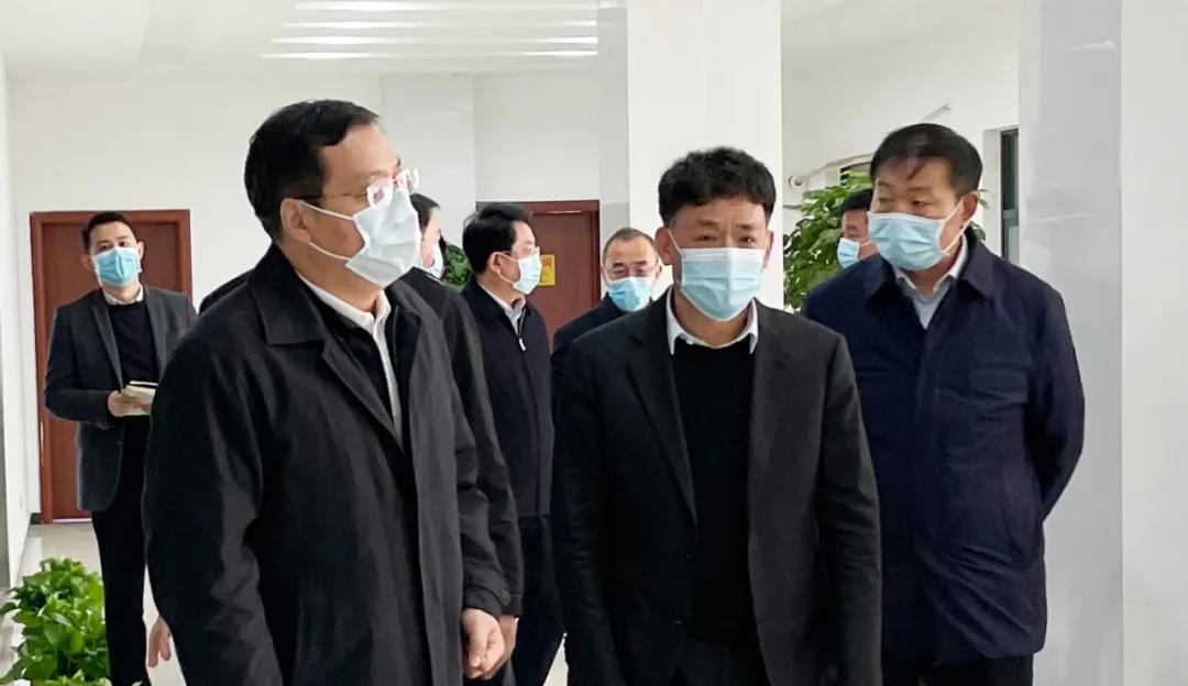 快訊 | 駐馬店市委副書(shū)記、市長(zhǎng)李躍勇一行蒞臨花花牛乳業(yè)集團(tuán)平輿瑞亞牧場(chǎng)調(diào)研