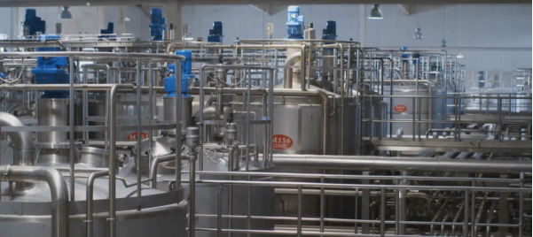 喜報(bào) | 花花牛乳業(yè)集團(tuán)被評為河南省第二批“兩業(yè)”融合試點(diǎn)單位 喜報(bào) | 花花牛乳業(yè)集團(tuán)被評為河南省第二批“兩業(yè)”融合試點(diǎn)單位