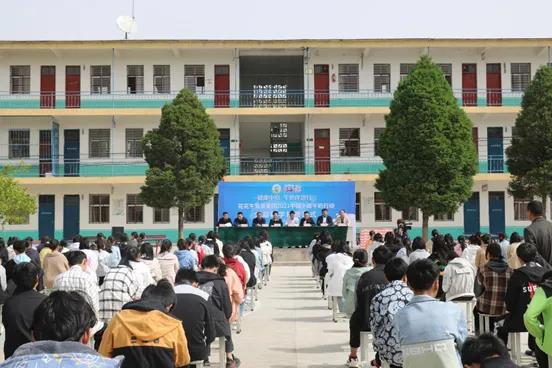 花花牛 | 花花牛乳業(yè)集團(tuán)2021中國小康牛奶行動(dòng) 公益助學(xué)捐贈儀式在太康縣舉行