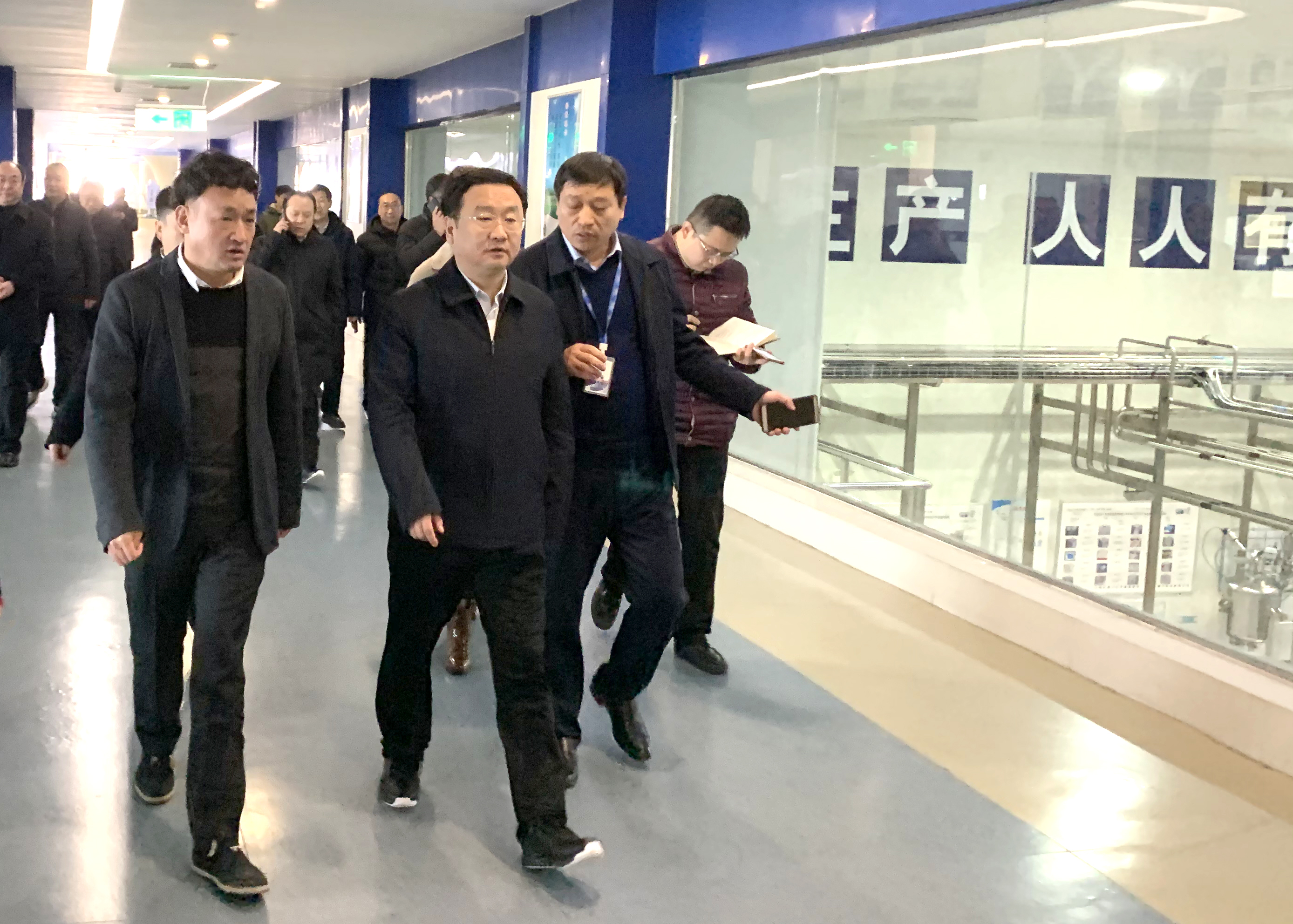 鄭州市委副書(shū)記、市長(zhǎng)王新偉蒞臨花花牛乳業(yè)集團(tuán)調(diào)研