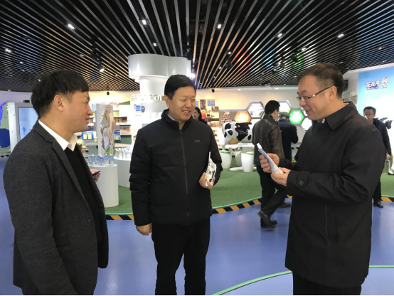 寧夏回族自治區(qū)農(nóng)業(yè)農(nóng)村廳黨組書記、廳長王剛一行蒞臨花花牛乳業(yè)集團調(diào)研