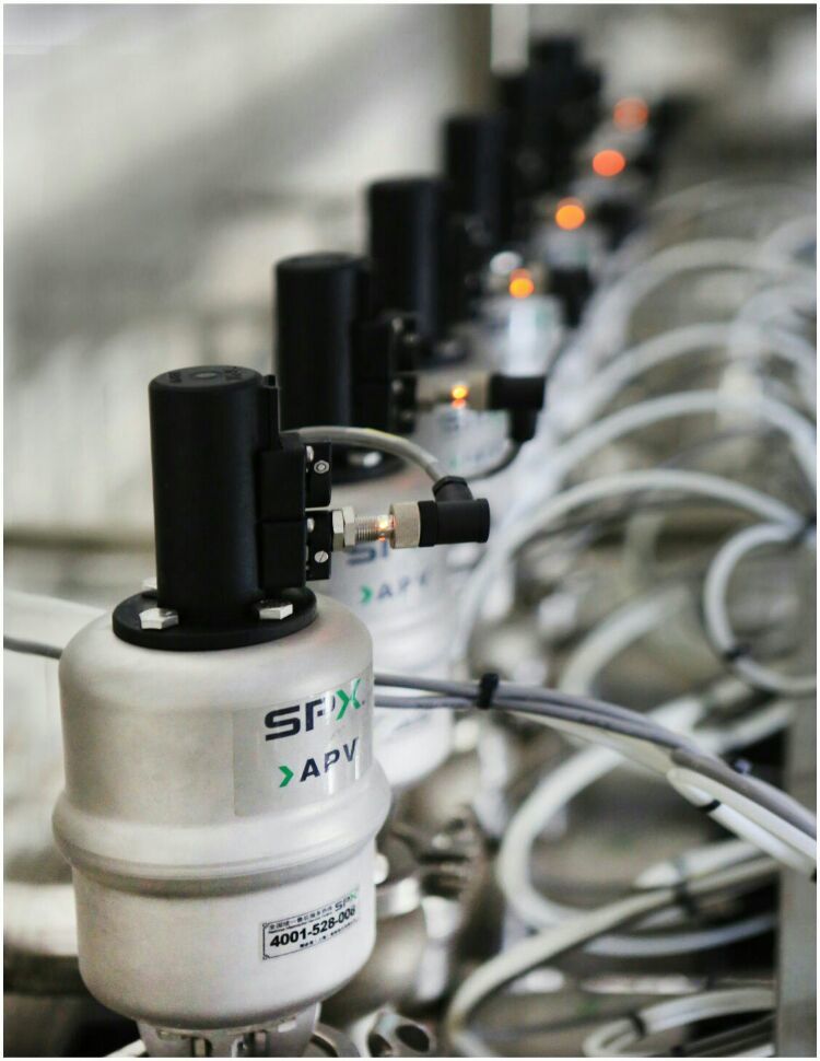 走進(jìn)工廠 走進(jìn)工廠