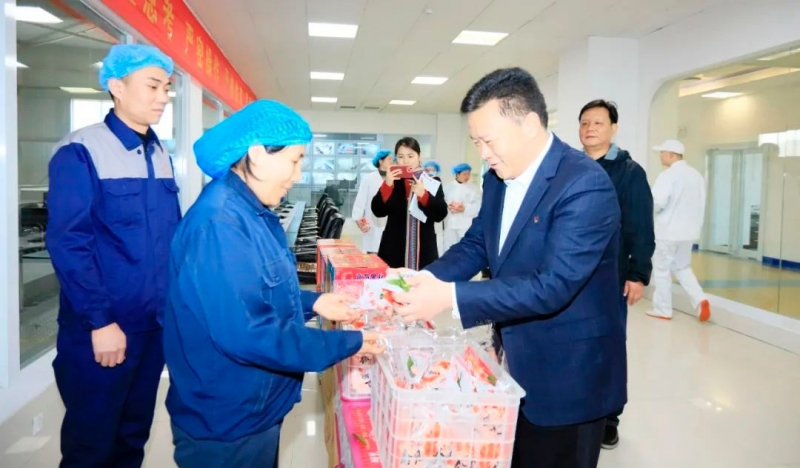 新春慰問送關懷——集團黨委書記、董事長慰問春節(jié)期間堅守崗位的一線職工